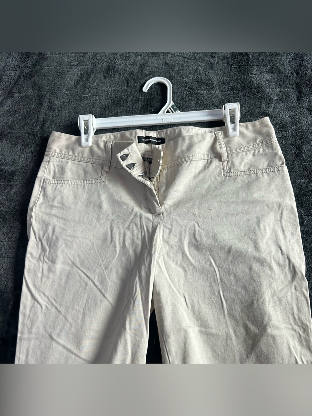 Express Design Studio Khaki Capri Chinos